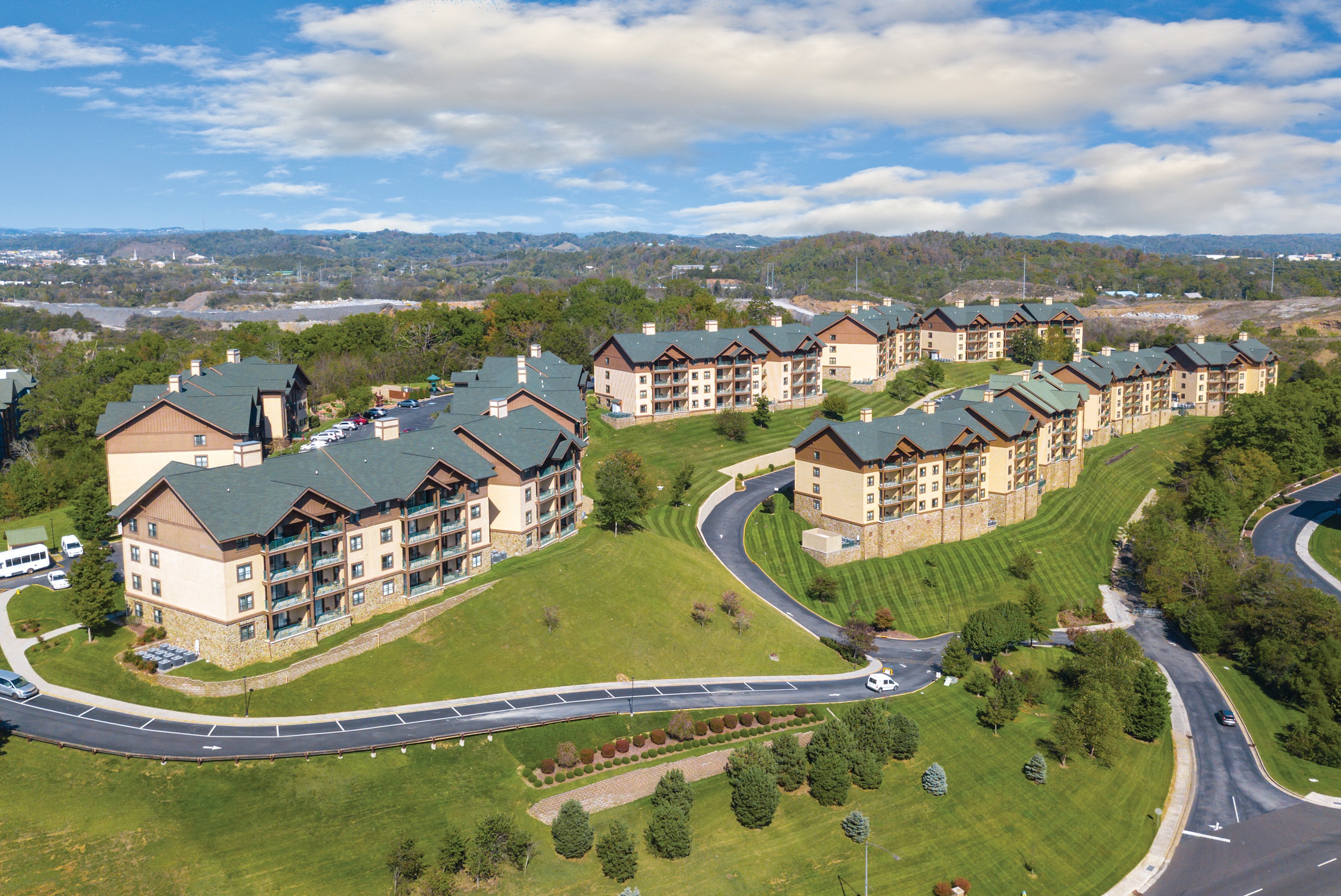 CLUB WYNDHAM SMOKY MOUNTAINS Apartment Reviews Price Comparison   Exterior 