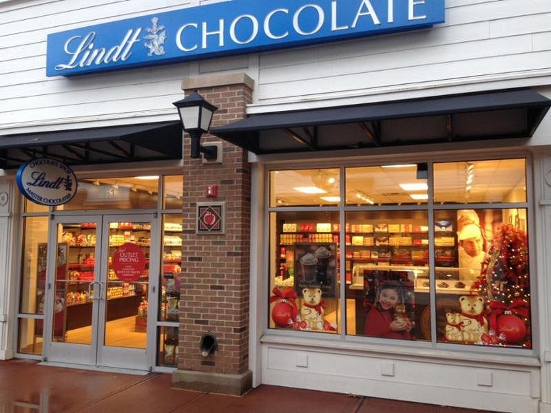 Lindt Chocolate Shop image