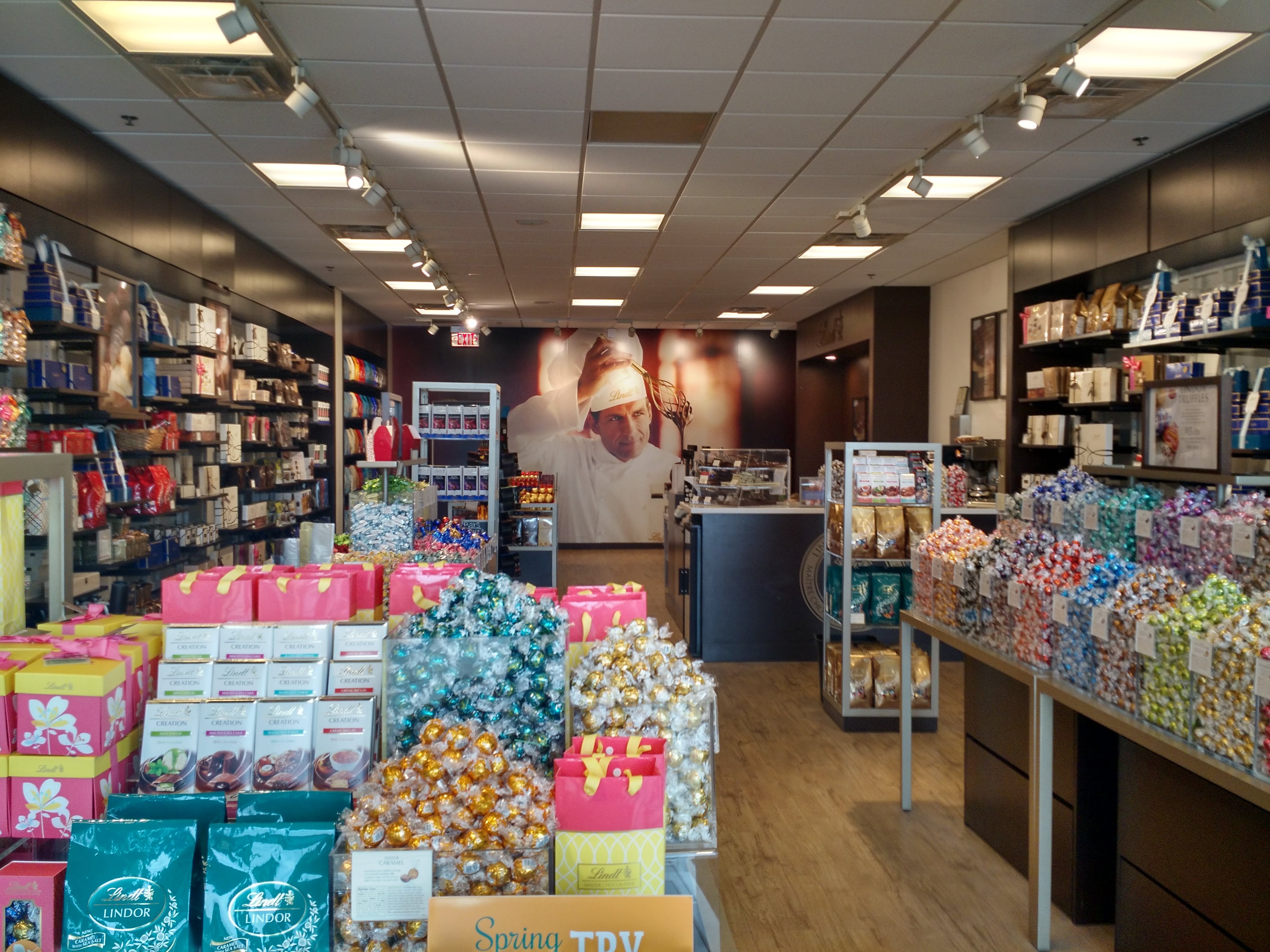 LINDT CHOCOLATE SHOP (Johnson Creek) - 2022 Qué Saber Antes De Ir - Lo ...