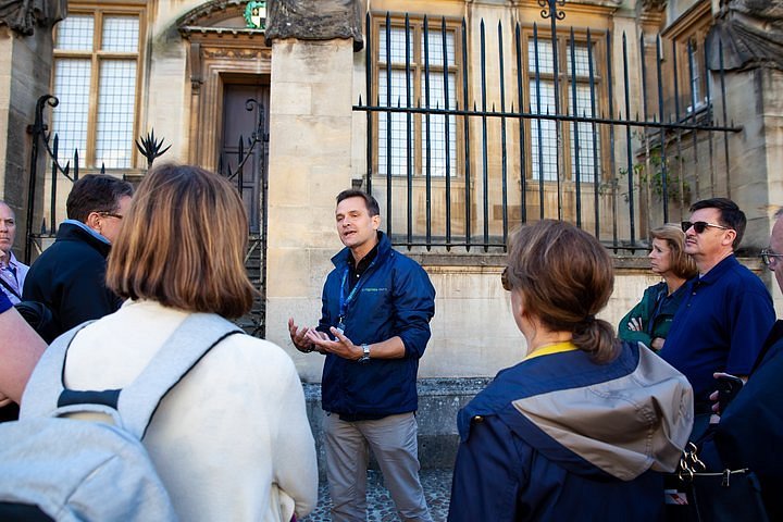 private tour guide oxford