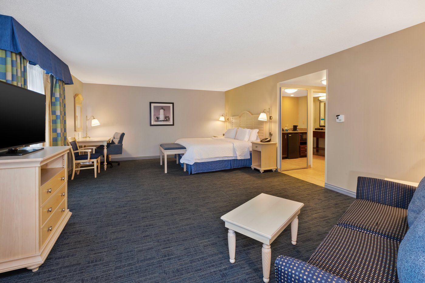 HAMPTON INN & SUITES CAPE COD-WEST YARMOUTH - Updated 2024 Prices ...