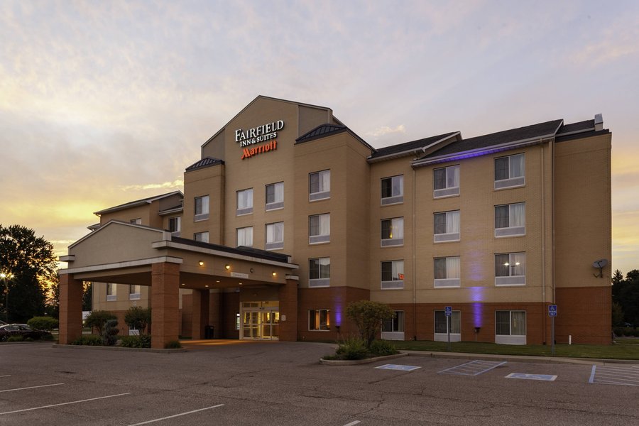 FAIRFIELD INN & SUITES SEYMOUR $100 ($̶1̶4̶3̶) - Updated 2020 Prices