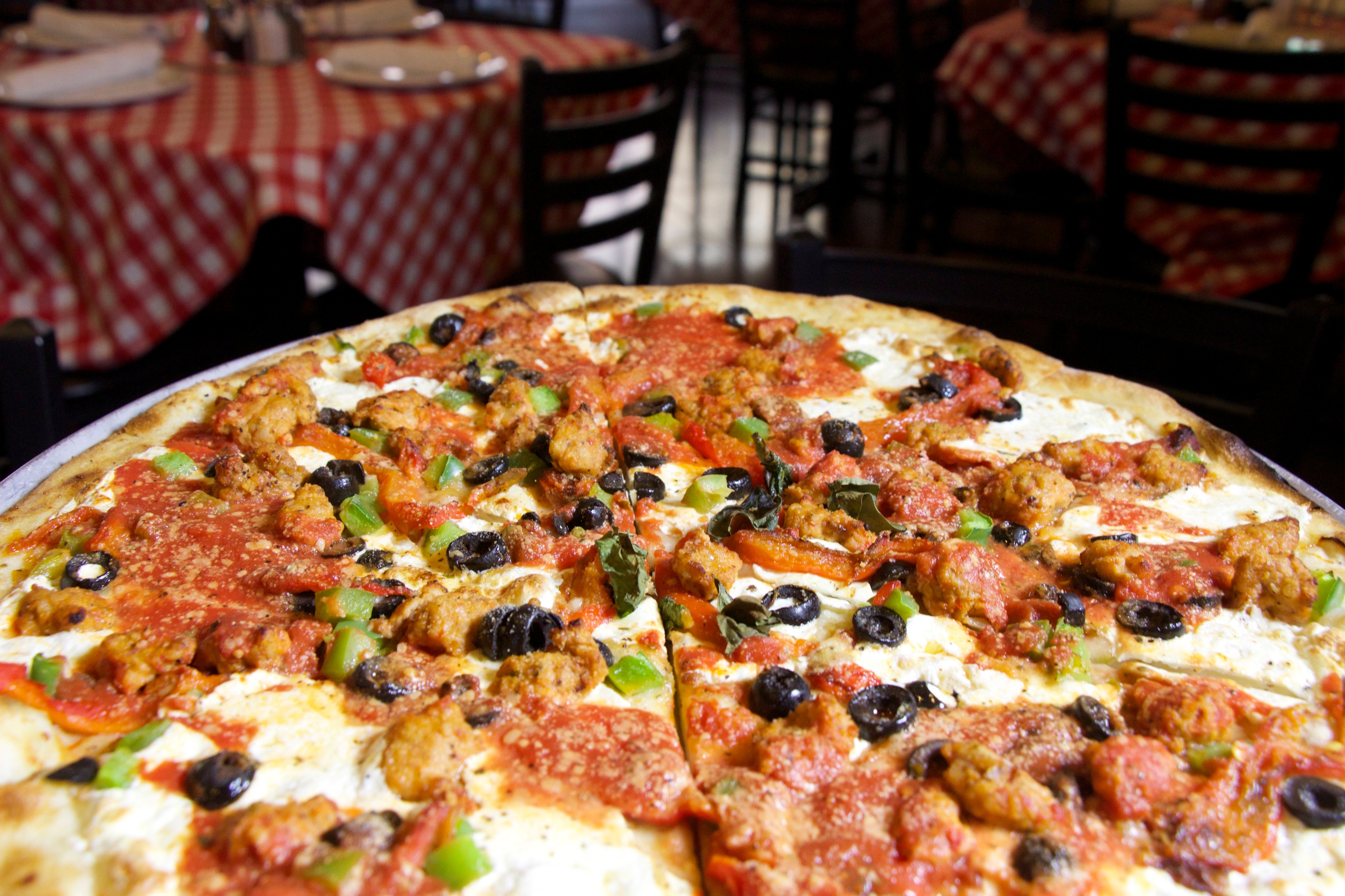 Local pizza places near me discount