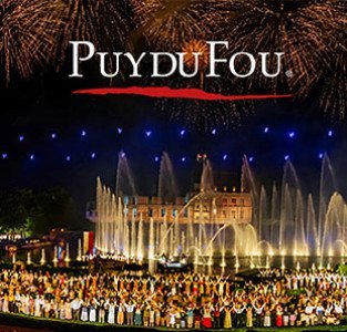 Camping 4* familial au cœur de la nature,  calme et à 10 minutes (9 km) du Puy du Fou
Billetterie Grand Parc et Cinescénie au camping. Billets en stock. Consultez nous !
Parc de jeux et espace aquatique ouverts toute la saison
