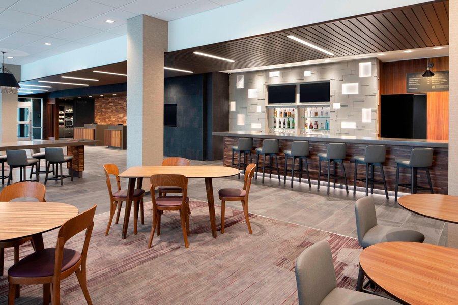 Courtyard By Marriott Albany Troy Waterfront 100 1 1 1 Updated 2020 Prices Hotel Reviews Ny Tripadvisor