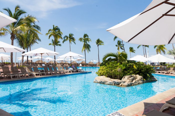 Sheraton Buganvilias Resort & Convention Center Pool: Pictures ...