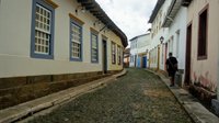 Sao Joao Del Rei, Minas Gerais, Brazil - January 25, 2020: Typical Street  At Historical Center, Known As The Crooked Houses Street (Rua Das Casas  Tortas). Stock Photo, Picture and Royalty Free Image. Image 148827383.