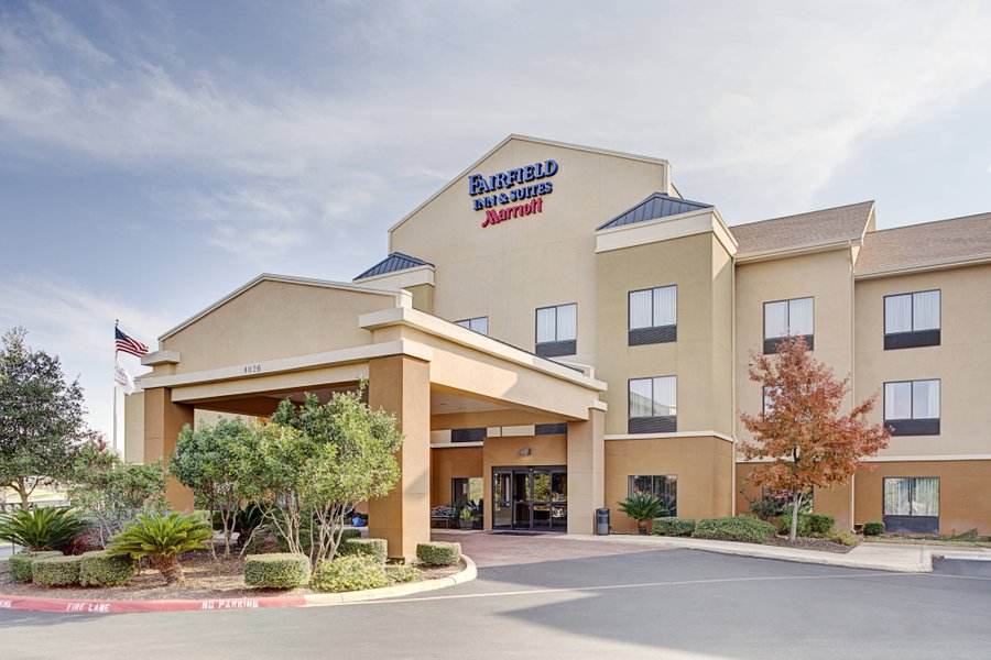 fairfield-inn-suites-san-antonio-seaworld-westover-hills-94