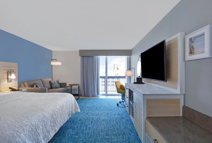 Hampton Inn Jacksonville Beach/Oceanfront - hotel rooms