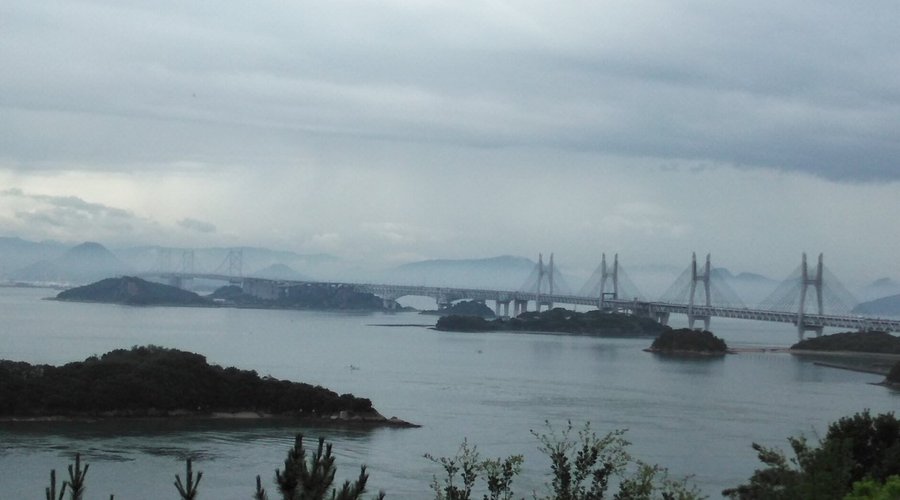 2019/07　広大な景色　あいにくのお天気でした。 Nice view but the weather is not good so please see the other member's photos.    Seto long bridge