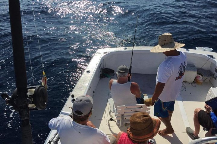 2024 ixtapa fishing reservations provided by Ixtapa zihuatanejo tours