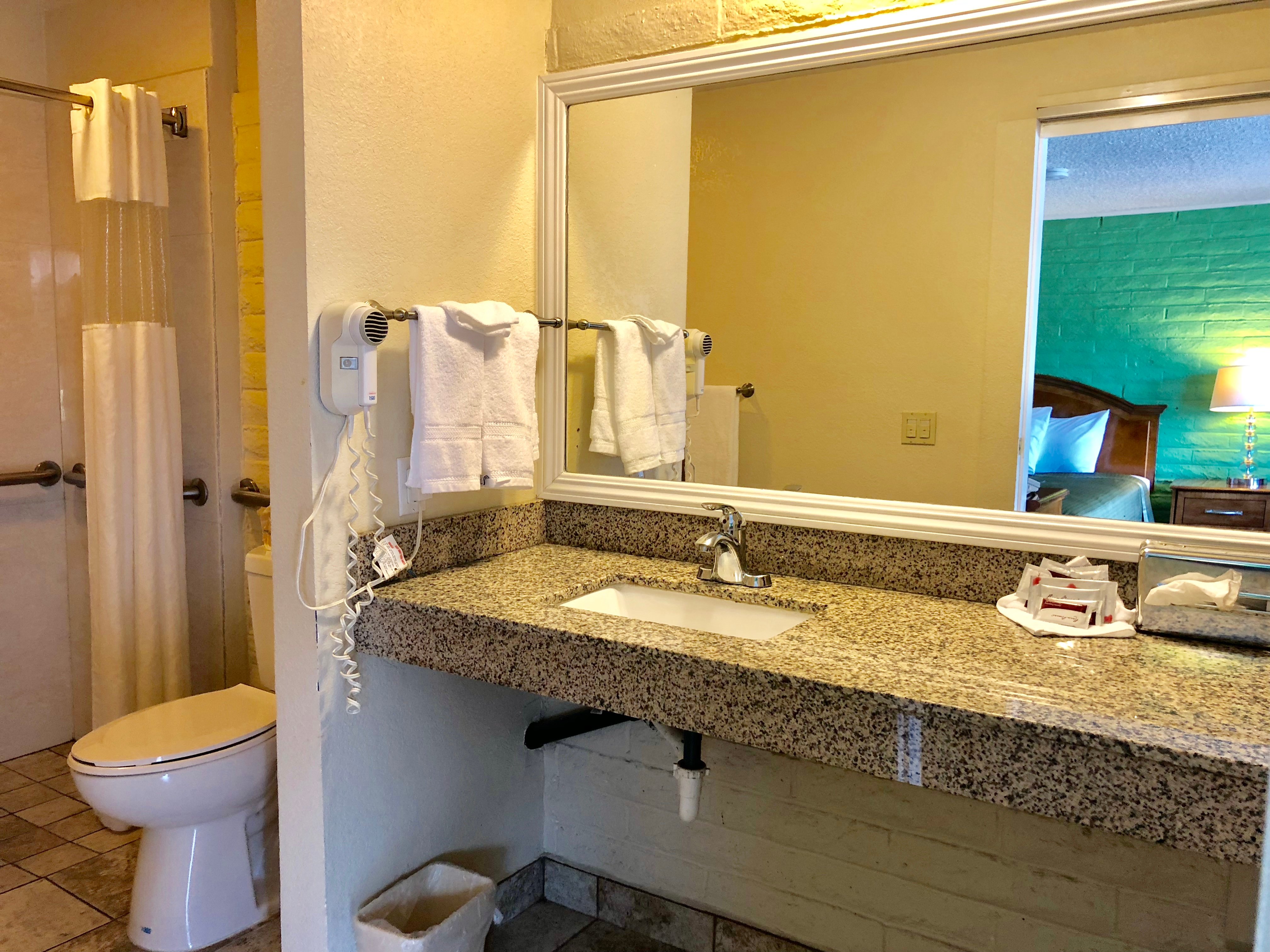 HITCHING POST STUDIOS INN 76 9 2 Prices Motel Reviews