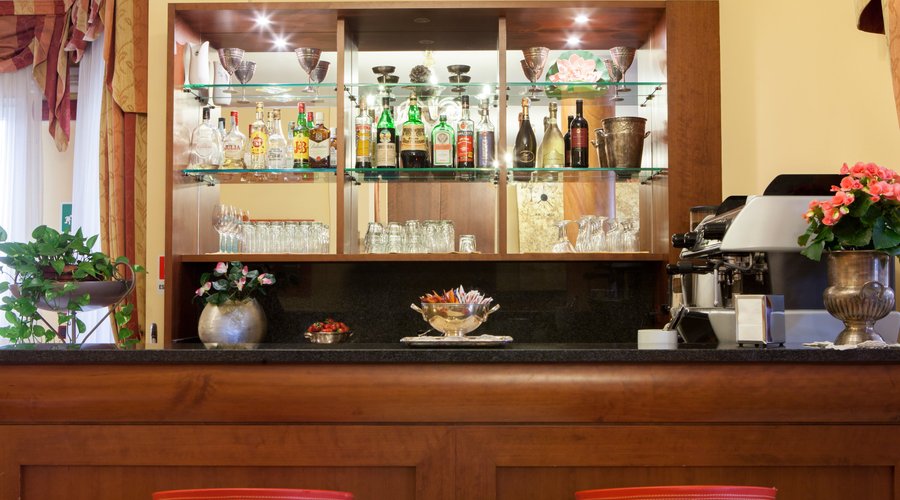 bar