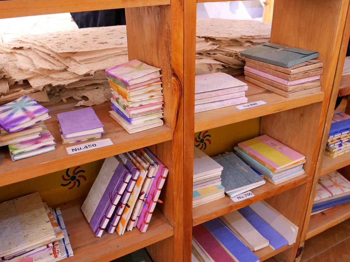 Jungshi carta fatta a mano in fabbrica, Thimphu, Bhutan, Asia Foto