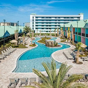 Beachside Hotel & Suites Pool and Lazy River