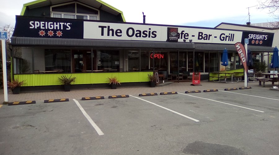 Oasis Cafe & Bar
