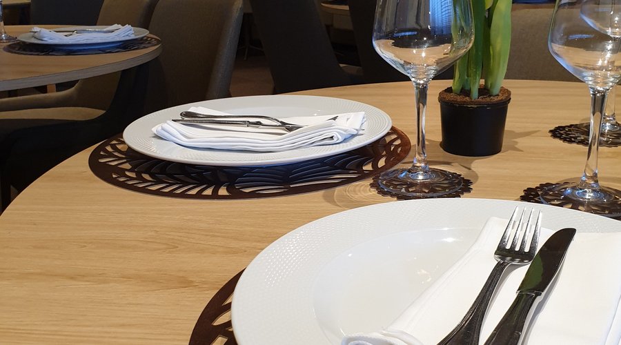 Espaço de serviço à mesa