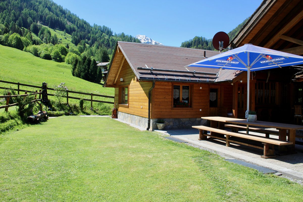 GITE DE PLANCHOUET - Updated 2022 Prices & Cottage Reviews (Nendaz