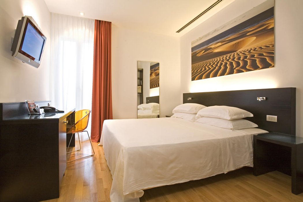 Hotel photo 11 of Hotel Card International.