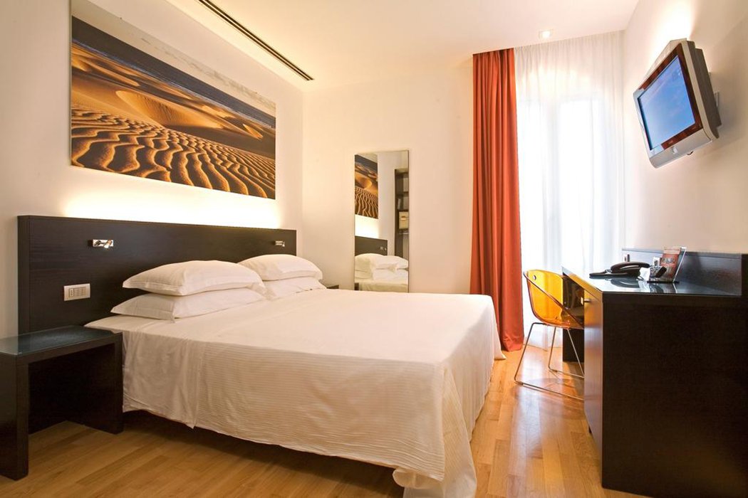 Hotel photo 15 of Hotel Card International.