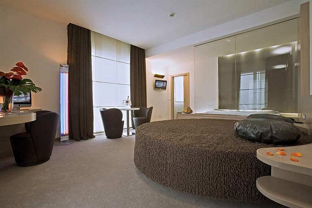 Hotel photo 8 of Hotel Card International.