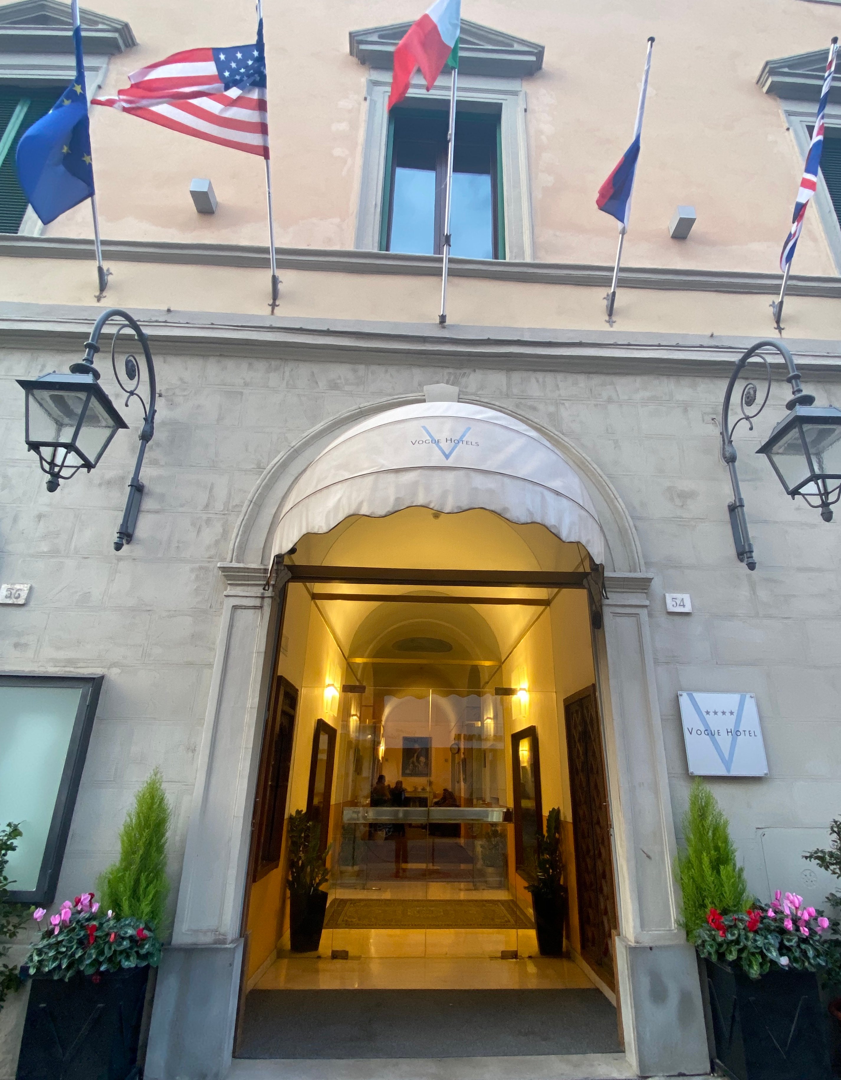 VOGUE HOTEL AREZZO Italia Prezzi e Recensioni 2024