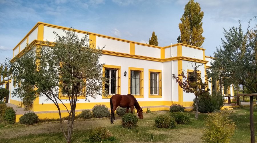 La casa principal. En la parte izquierda se ubica la Suite. 