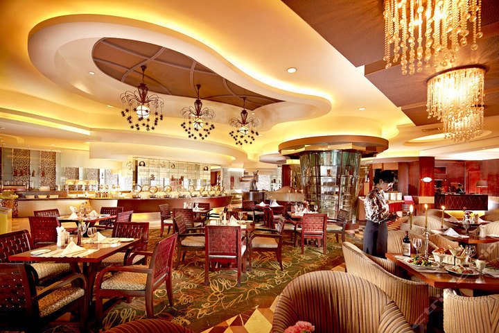 Hotel photo 4 of New Century Grand Hotel.