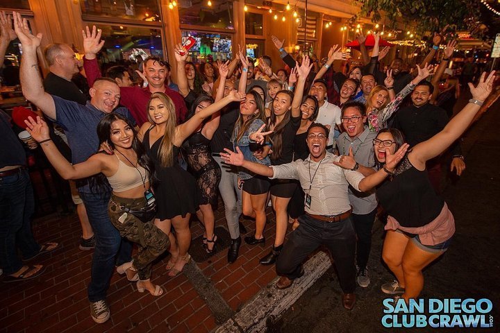 San Diego Drink, Mingle, & Dance! Club Tour (4 Clubs Included)