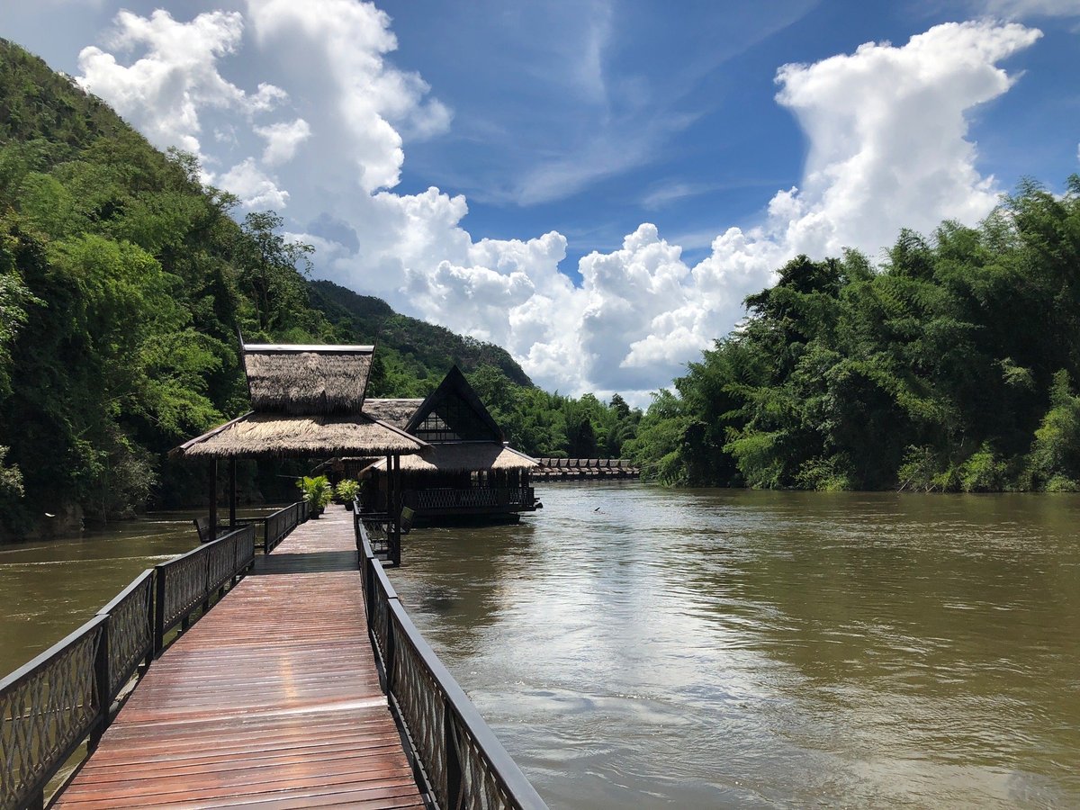 THE FLOAT HOUSE RIVER KWAI - Updated 2024 Prices & Villa Reviews (Thailand/ Kanchanaburi Province - Sai Yok)