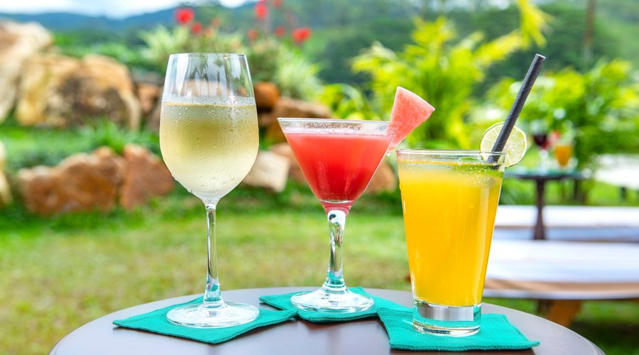 Poolside drinks at Fox Kandy