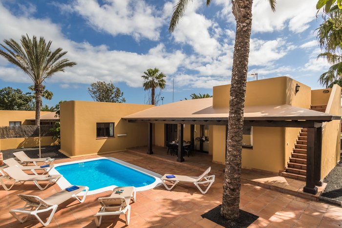 una de las piscinas - Picture of Oasis Tamarindo, Fuerteventura -  Tripadvisor