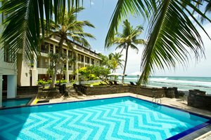 Pool und Strand