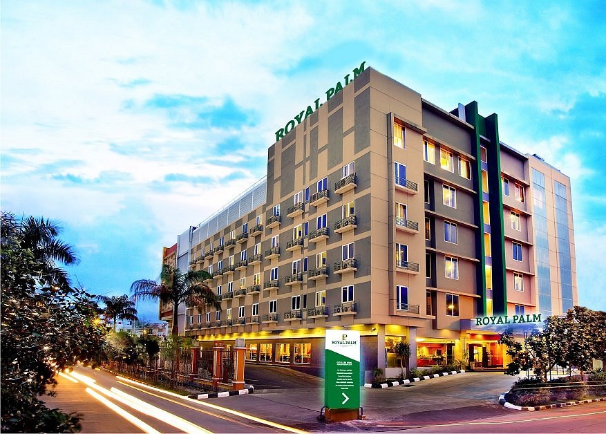 Royal Palm Hotel &amp; Conference Center Cengkareng, hotell i Jakarta