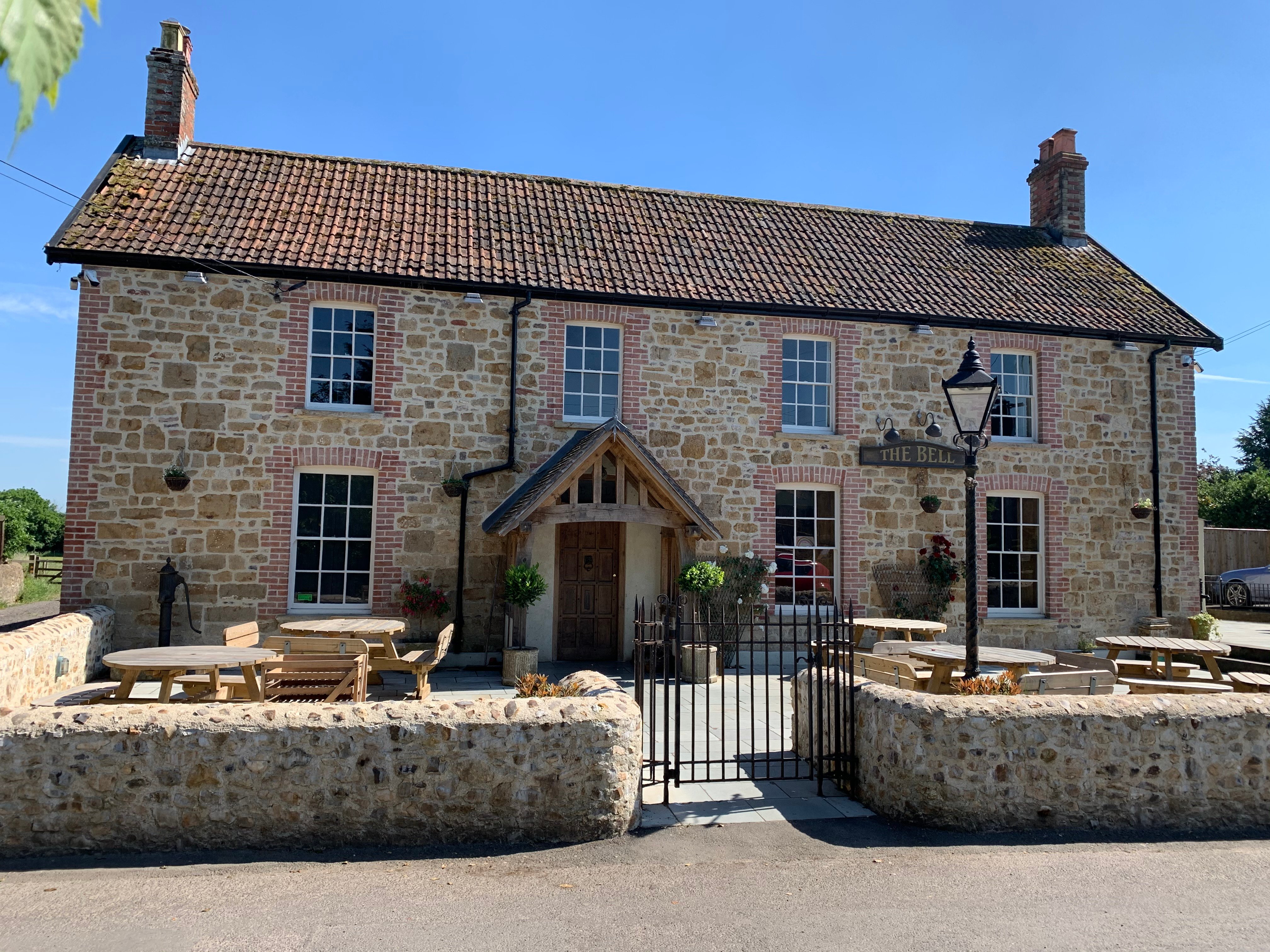 THE BELL BROADWAY - Updated 2021 Prices & Inn Reviews (Ilminster ...