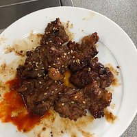 気軽に遅めのランチで入って、 スープを飲んでビックリ😳‼️ ひとくち口に含んで…奥が深い。 メチャクチャ美味しい‼️ カルビも美味しかったけれども それ以上なんて過去に例無し。