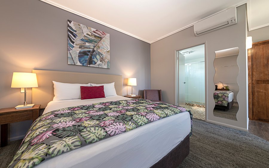 Queen single room sleeping up to 3 guests
