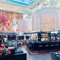 THE L.O.B.B.Y.
Atrium - Restaurant - BAR
