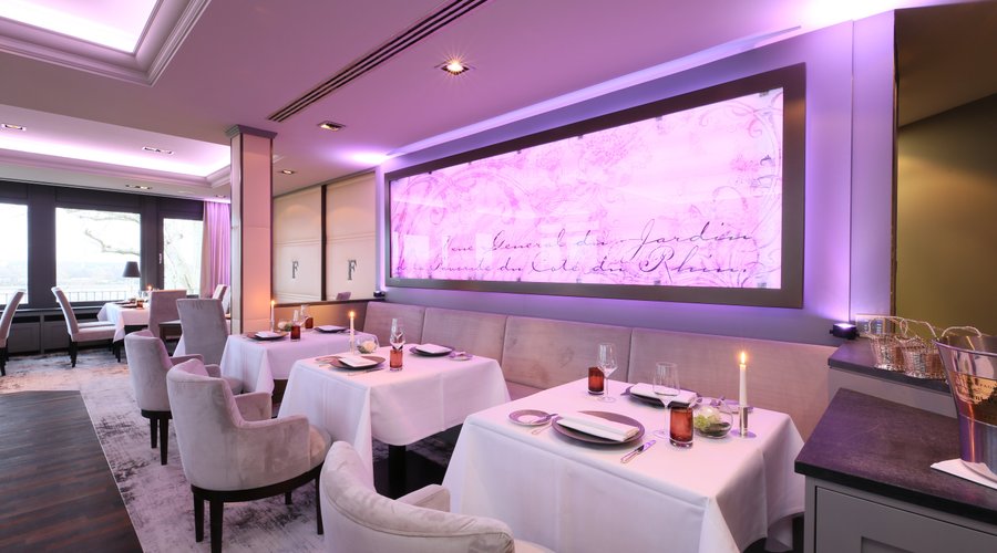FAVORITE restaurant image 4 - Full view