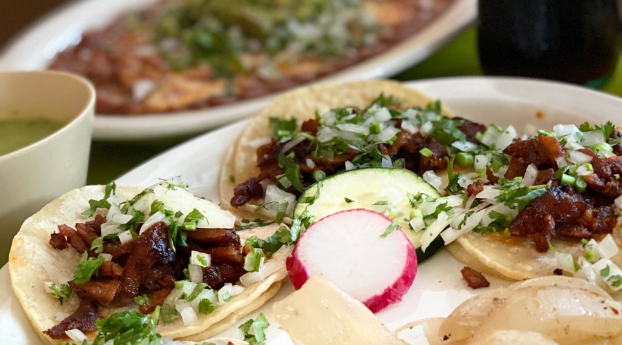 Tacos al pastor 