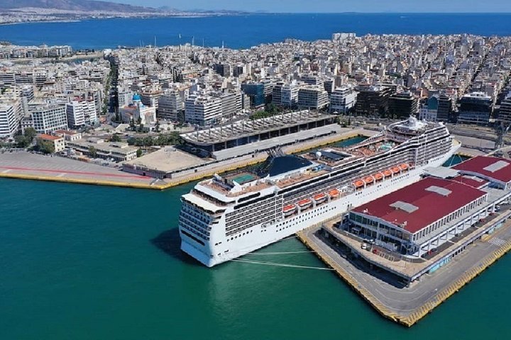 left luggage piraeus port