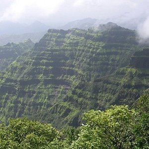 tourist places near grand resort mahabaleshwar