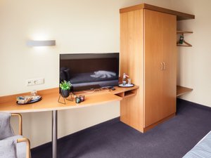 Room & Suite