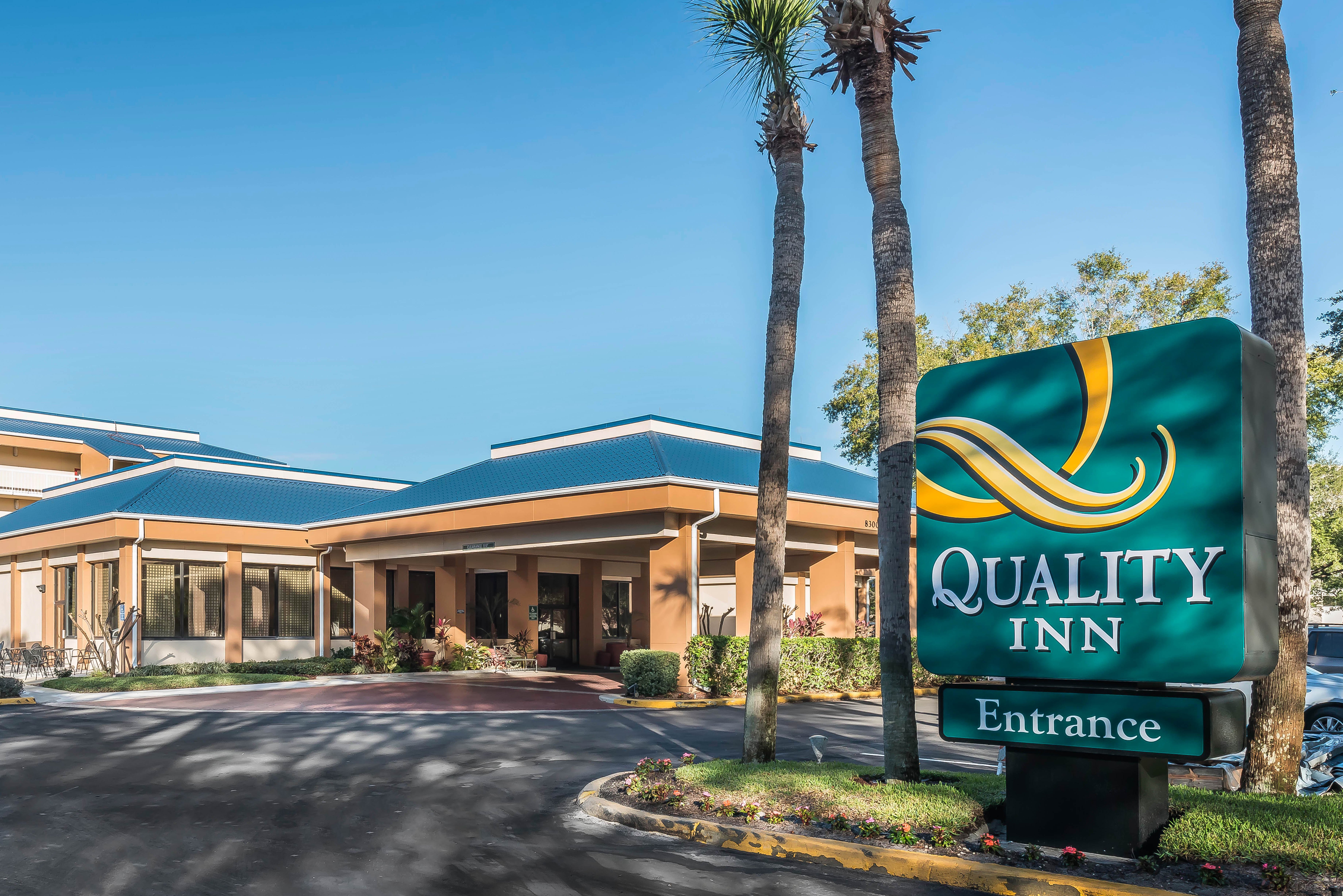 QUALITY INN AT INTERNATIONAL DRIVE Orlando FL Omd Men Och   Main Entrance 