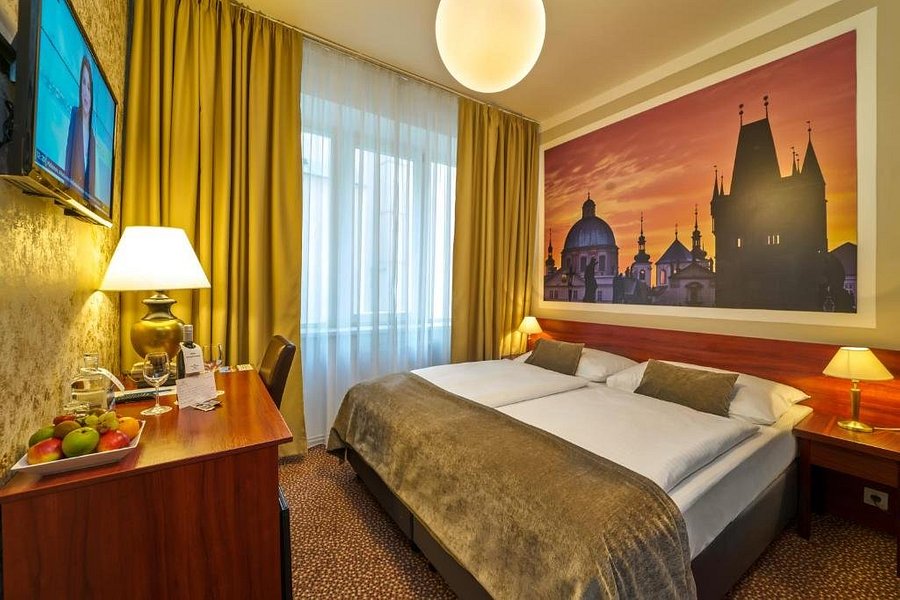 Metropolitan Old Town Hotel Updated 2021 Prices Reviews