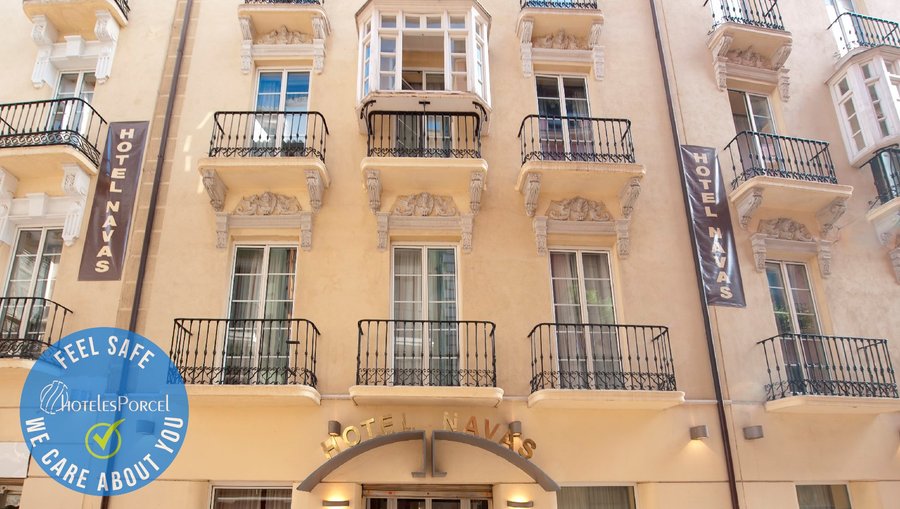 Fachada principal Hotel Navas