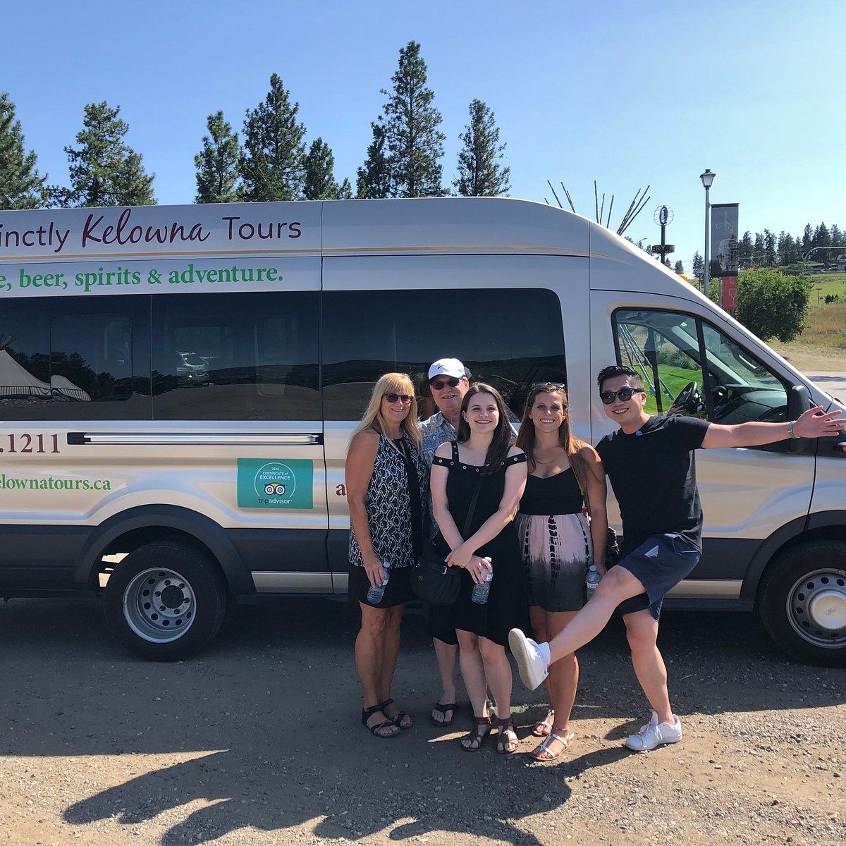 kelowna bus tour companies