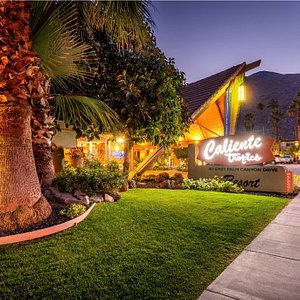 Welcome to Caliente Tropics Hotel
