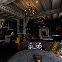 Cosy and trendy atmosphere.