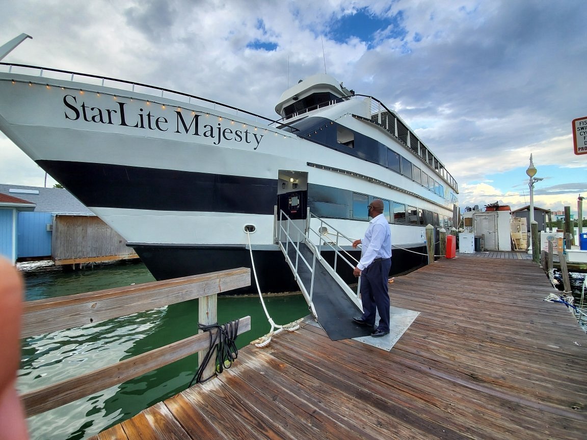 starlite cruise ship clearwater